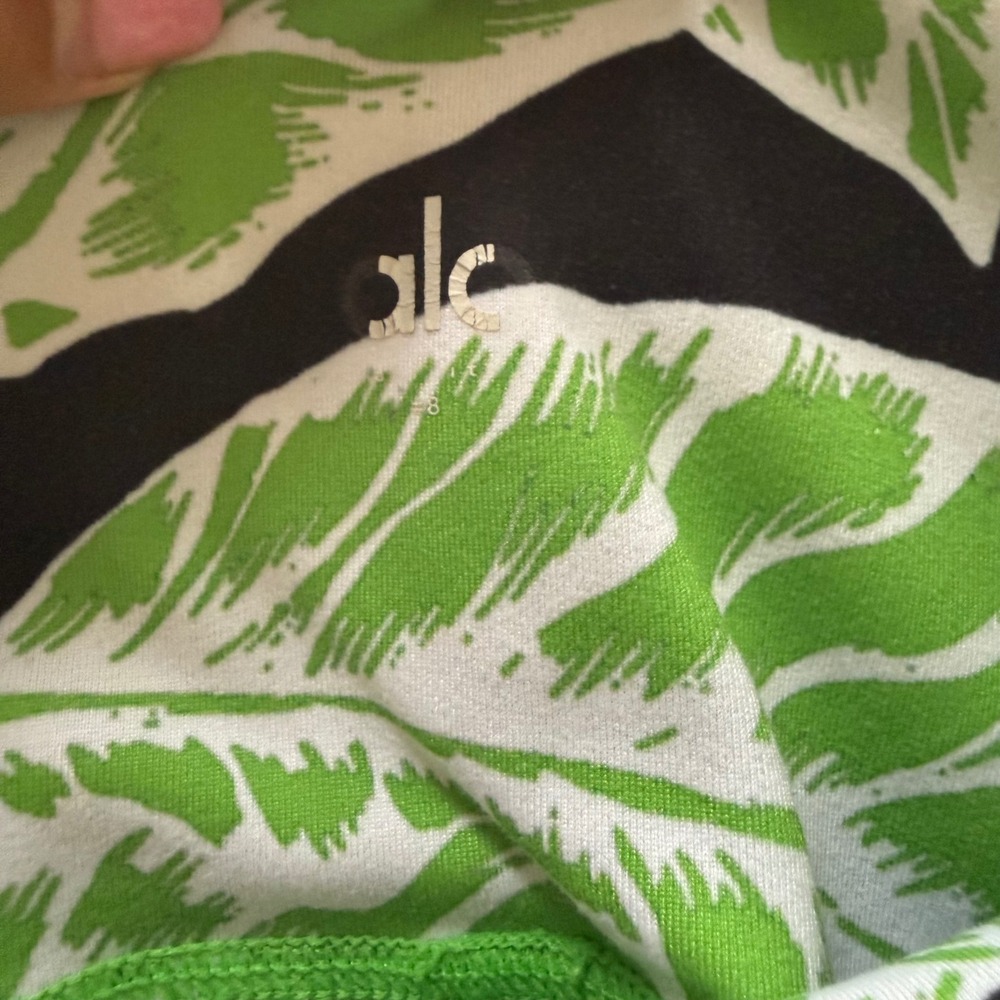 Alo Yoga High Waist Airbrush Leggings Green White Tropical Palm Leaf Print Sz S - Picture 4 of 7